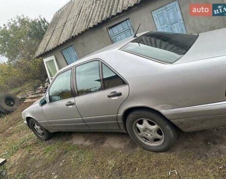 Серый Мерседес С Класс, объемом двигателя 3.2 л и пробегом 380 тыс. км за 4100 $, фото 7 на Automoto.ua