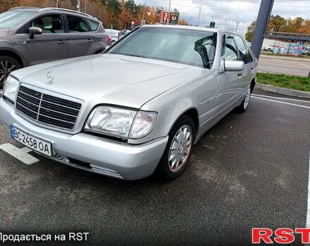 Серый Мерседес С Класс, объемом двигателя 3.2 л и пробегом 407 тыс. км за 3500 $, фото 6 на Automoto.ua