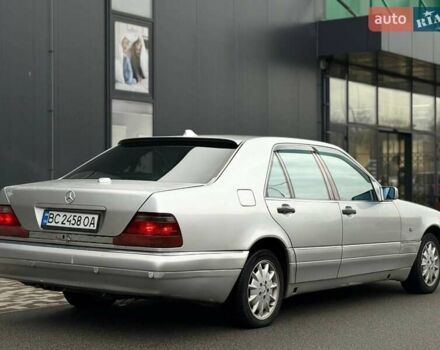 Серый Мерседес С Класс, объемом двигателя 3.2 л и пробегом 407 тыс. км за 3300 $, фото 7 на Automoto.ua