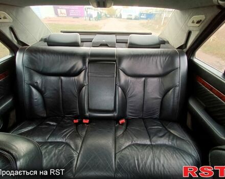 Серый Мерседес С Класс, объемом двигателя 3.2 л и пробегом 407 тыс. км за 3500 $, фото 10 на Automoto.ua