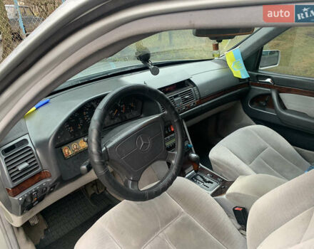 Серый Мерседес С Класс, объемом двигателя 3 л и пробегом 420 тыс. км за 6800 $, фото 6 на Automoto.ua