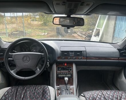 Серый Мерседес С Класс, объемом двигателя 3.2 л и пробегом 380 тыс. км за 3600 $, фото 5 на Automoto.ua
