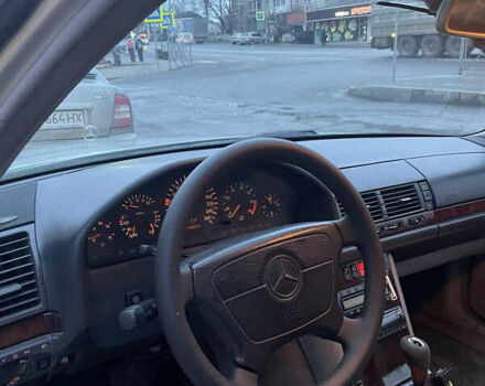 Серый Мерседес С Класс, объемом двигателя 4.2 л и пробегом 450 тыс. км за 2950 $, фото 7 на Automoto.ua