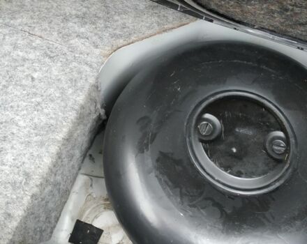 Серый Мерседес С Класс, объемом двигателя 3.2 л и пробегом 268 тыс. км за 9000 $, фото 10 на Automoto.ua