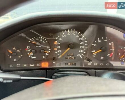 Серый Мерседес С Класс, объемом двигателя 3.2 л и пробегом 407 тыс. км за 3300 $, фото 19 на Automoto.ua