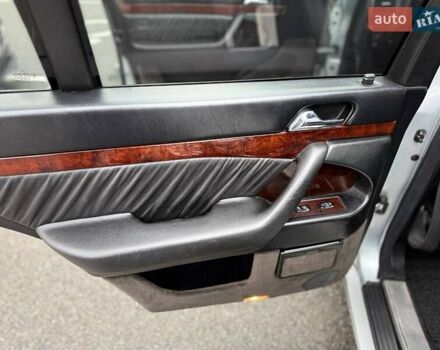 Серый Мерседес С Класс, объемом двигателя 3.2 л и пробегом 407 тыс. км за 3300 $, фото 23 на Automoto.ua