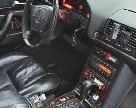 Серый Мерседес С Класс, объемом двигателя 4.2 л и пробегом 300 тыс. км за 3400 $, фото 6 на Automoto.ua