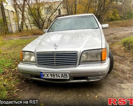 Серый Мерседес С Класс, объемом двигателя 4.2 л и пробегом 325 тыс. км за 3800 $, фото 1 на Automoto.ua