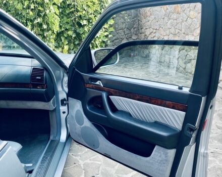 Сірий Мерседес С Клас, об'ємом двигуна 4.2 л та пробігом 281 тис. км за 7500 $, фото 12 на Automoto.ua