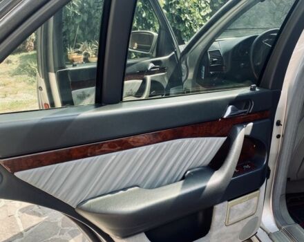 Сірий Мерседес С Клас, об'ємом двигуна 4.2 л та пробігом 281 тис. км за 7500 $, фото 15 на Automoto.ua