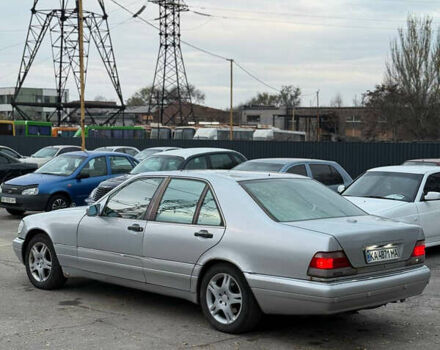 Сірий Мерседес С Клас, об'ємом двигуна 5 л та пробігом 450 тис. км за 2999 $, фото 1 на Automoto.ua