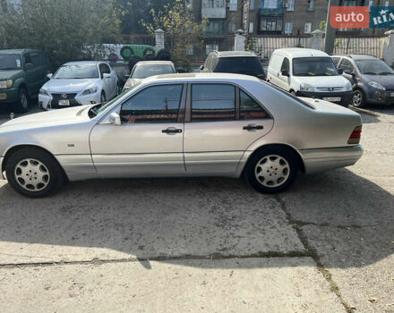 Серый Мерседес С Класс, объемом двигателя 4.2 л и пробегом 500 тыс. км за 5800 $, фото 4 на Automoto.ua