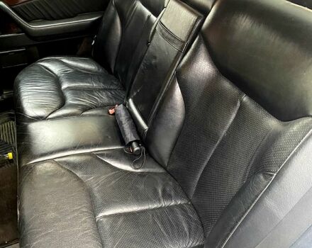 Серый Мерседес С Класс, объемом двигателя 4.2 л и пробегом 325 тыс. км за 3800 $, фото 10 на Automoto.ua