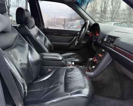 Серый Мерседес С Класс, объемом двигателя 4.2 л и пробегом 300 тыс. км за 3400 $, фото 7 на Automoto.ua