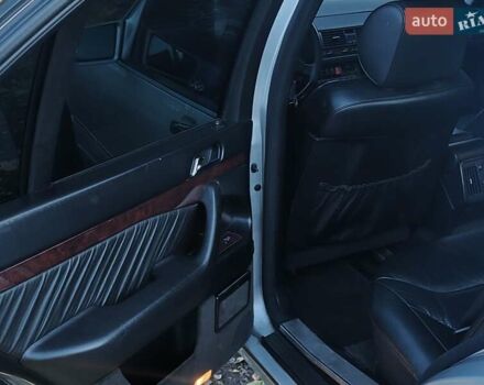 Серый Мерседес С Класс, объемом двигателя 3 л и пробегом 390 тыс. км за 8200 $, фото 6 на Automoto.ua