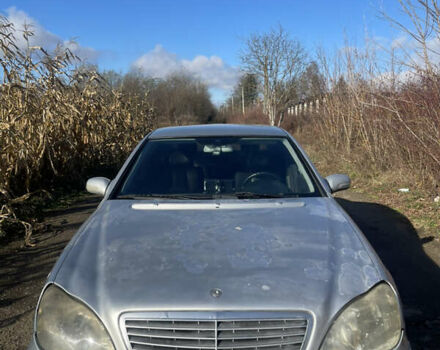 Серый Мерседес С Класс, объемом двигателя 3.2 л и пробегом 350 тыс. км за 2550 $, фото 4 на Automoto.ua