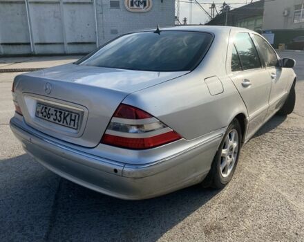 Сірий Мерседес С Клас, об'ємом двигуна 3.2 л та пробігом 239 тис. км за 4000 $, фото 4 на Automoto.ua