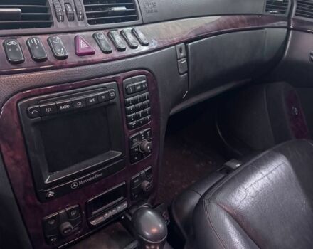 Серый Мерседес С Класс, объемом двигателя 3.2 л и пробегом 356 тыс. км за 4000 $, фото 1 на Automoto.ua