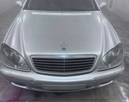 Серый Мерседес С Класс, объемом двигателя 3.2 л и пробегом 356 тыс. км за 4000 $, фото 3 на Automoto.ua