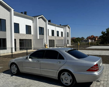 Серый Мерседес С Класс, объемом двигателя 4.27 л и пробегом 333 тыс. км за 5000 $, фото 4 на Automoto.ua