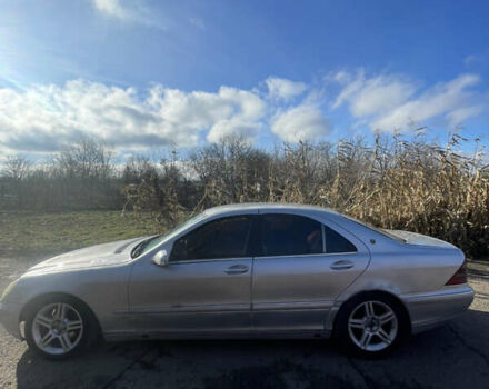 Серый Мерседес С Класс, объемом двигателя 3.2 л и пробегом 350 тыс. км за 2550 $, фото 6 на Automoto.ua