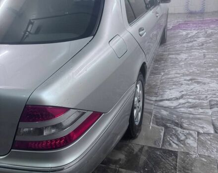 Серый Мерседес С Класс, объемом двигателя 3.2 л и пробегом 356 тыс. км за 4000 $, фото 5 на Automoto.ua