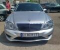Серый Мерседес С Класс, объемом двигателя 4.3 л и пробегом 220 тыс. км за 5700 $, фото 1 на Automoto.ua