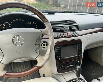 Сірий Мерседес С Клас, об'ємом двигуна 4.3 л та пробігом 373 тис. км за 4450 $, фото 8 на Automoto.ua