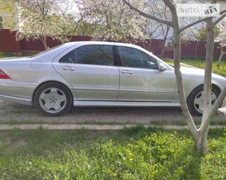 Серый Мерседес С Класс, объемом двигателя 5 л и пробегом 344 тыс. км за 5900 $, фото 5 на Automoto.ua