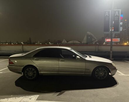 Серый Мерседес С Класс, объемом двигателя 4.3 л и пробегом 344 тыс. км за 3400 $, фото 4 на Automoto.ua