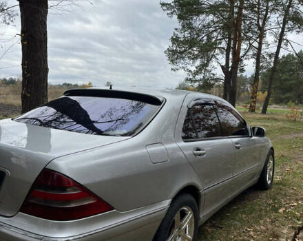 Сірий Мерседес С Клас, об'ємом двигуна 4.3 л та пробігом 373 тис. км за 4450 $, фото 3 на Automoto.ua