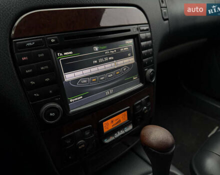 Серый Мерседес С Класс, объемом двигателя 3.2 л и пробегом 384 тыс. км за 2999 $, фото 16 на Automoto.ua