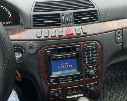 Серый Мерседес С Класс, объемом двигателя 3.2 л и пробегом 3 тыс. км за 3600 $, фото 9 на Automoto.ua