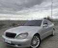 Сірий Мерседес С Клас, об'ємом двигуна 5 л та пробігом 400 тис. км за 4500 $, фото 1 на Automoto.ua
