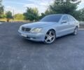 Серый Мерседес С Класс, объемом двигателя 3.2 л и пробегом 300 тыс. км за 6500 $, фото 1 на Automoto.ua