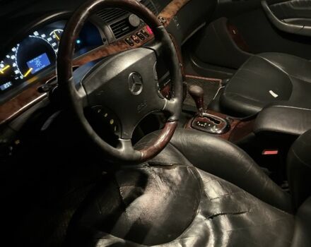 Сірий Мерседес С Клас, об'ємом двигуна 3.2 л та пробігом 355 тис. км за 4499 $, фото 1 на Automoto.ua