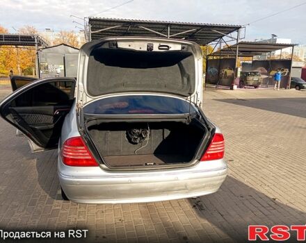 Сірий Мерседес С Клас, об'ємом двигуна 3.2 л та пробігом 415 тис. км за 5300 $, фото 6 на Automoto.ua