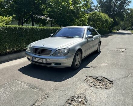 Серый Мерседес С Класс, объемом двигателя 5 л и пробегом 280 тыс. км за 4799 $, фото 2 на Automoto.ua