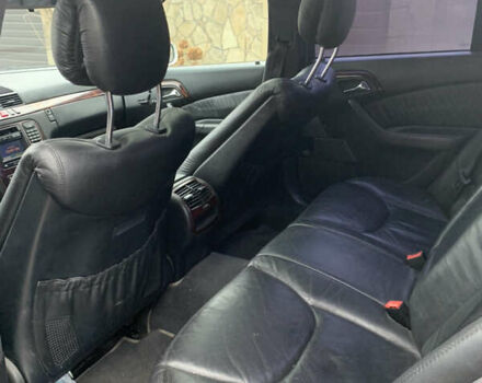 Серый Мерседес С Класс, объемом двигателя 3.2 л и пробегом 3 тыс. км за 3600 $, фото 6 на Automoto.ua