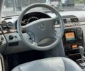 Сірий Мерседес С Клас, об'ємом двигуна 3.2 л та пробігом 400 тис. км за 5899 $, фото 16 на Automoto.ua