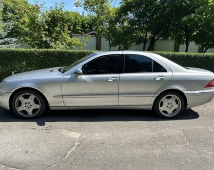 Серый Мерседес С Класс, объемом двигателя 5 л и пробегом 280 тыс. км за 4799 $, фото 1 на Automoto.ua