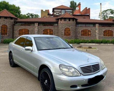 Мерседес С Класс 2000 в Киеве на Automoto.ua Серый Мерседес С Класс, объемом двигателя 6 л и пробегом 214 тыс. км за 6500 $, фото 1 на Automoto.ua