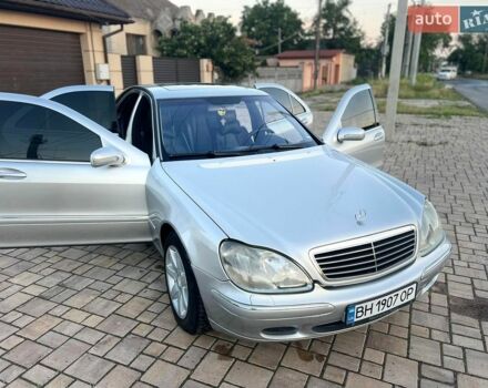 Сірий Мерседес С Клас, об'ємом двигуна 3.22 л та пробігом 328 тис. км за 4700 $, фото 2 на Automoto.ua
