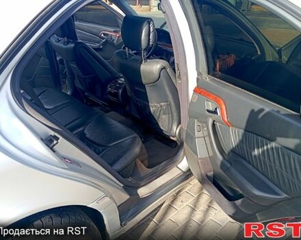 Сірий Мерседес С Клас, об'ємом двигуна 3.2 л та пробігом 415 тис. км за 5300 $, фото 7 на Automoto.ua