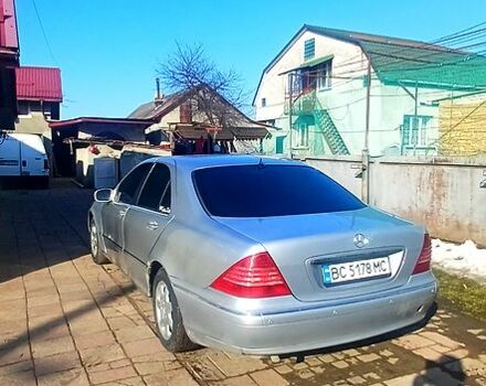 Сірий Мерседес С Клас, об'ємом двигуна 3.2 л та пробігом 490 тис. км за 4500 $, фото 1 на Automoto.ua