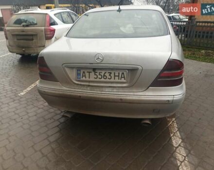 Серый Мерседес С Класс, объемом двигателя 3.22 л и пробегом 450 тыс. км за 4600 $, фото 5 на Automoto.ua