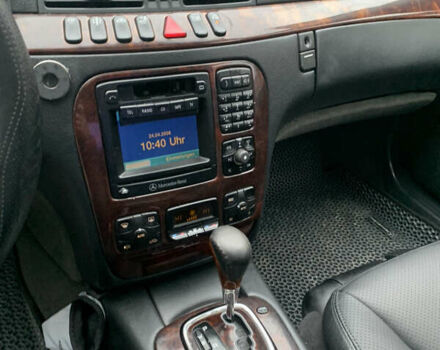 Серый Мерседес С Класс, объемом двигателя 3.2 л и пробегом 3 тыс. км за 3600 $, фото 7 на Automoto.ua