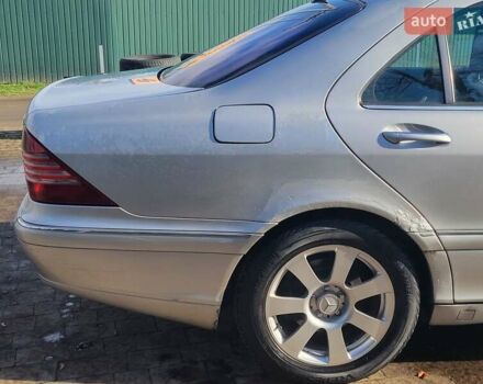Сірий Мерседес С Клас, об'ємом двигуна 3.2 л та пробігом 300 тис. км за 4300 $, фото 18 на Automoto.ua