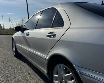 Серый Мерседес С Класс, объемом двигателя 3.2 л и пробегом 330 тыс. км за 5500 $, фото 9 на Automoto.ua