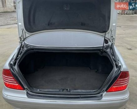 Сірий Мерседес С Клас, об'ємом двигуна 3.2 л та пробігом 465 тис. км за 5300 $, фото 6 на Automoto.ua